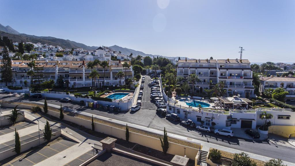 Apartamentos Las Rosas De Capistrano نيرخا المظهر الخارجي الصورة