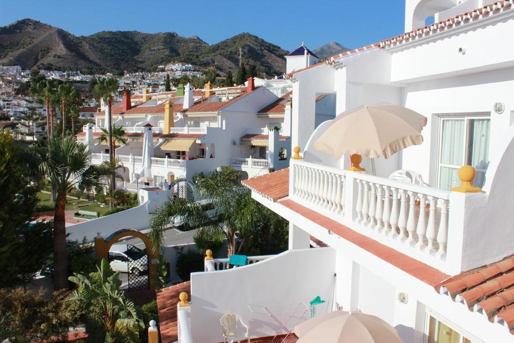 Apartamentos Las Rosas De Capistrano نيرخا المظهر الخارجي الصورة